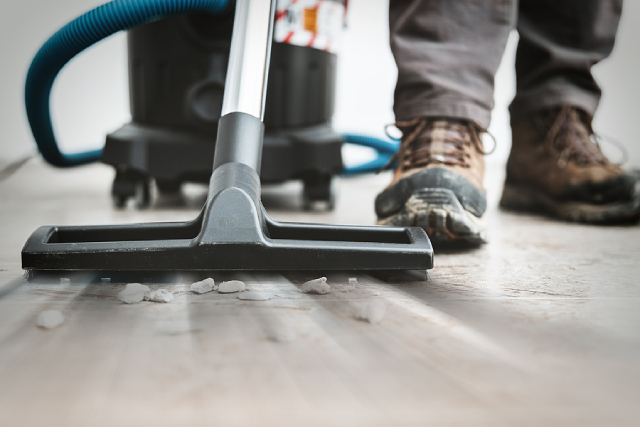 Wet & Dry Vacuum For Commercial Use: Factors To Consider